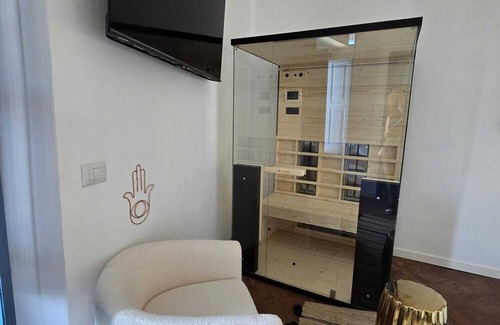 Castel Morrone Hotel | 'U SURC (with balcony)