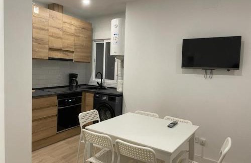 Almendrales Apartment | U2 Apartamento a estrenar, cerca de Metro