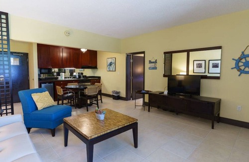 Ruskin Condo | U402 - WATERVIEW BALCONY, LARGE FLOORPLAN, LITTLE HARBOR RESORT, POOLS, RESTAURANTS ONSITE!