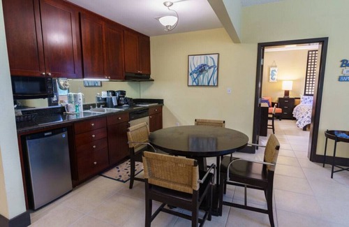 Ruskin Condo | U402 - WATERVIEW BALCONY, LARGE FLOORPLAN, LITTLE HARBOR RESORT, POOLS, RESTAURANTS ONSITE!