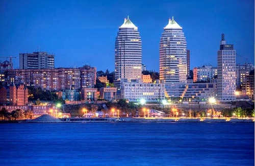 Dnipro Apartment | 🌞 City center, promenade, nice and cozy. Near Menorha, circus, museum,playgroud