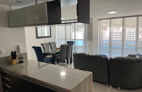 Bucaramanga Apartment | Ubicación ideal, Apartamento frente al CC Cacique