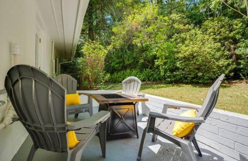 Gainesville House | UF SUNSHINE HOUSE - Patio & BBQ - Chef Kitchen - EV Car Station - Upscale Neighborhood!