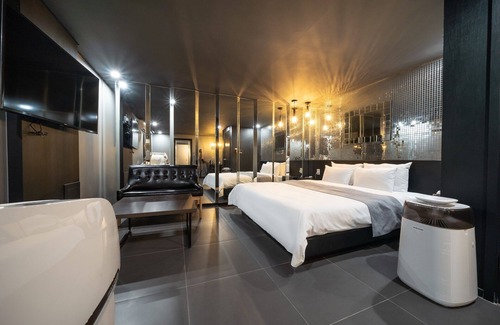 Uijeongbu Hotel | Uijeongbu XYM Premium Hotel