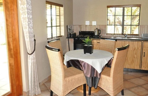 Madibeng Cabin | Ukutula Lodge & Game Reserve