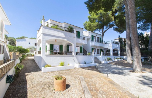 Cala Ratjada Apartment | Ullastre: Apartment with large terrace and garden