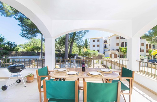 Cala Ratjada Apartment | Ullastre: Apartment with large terrace and garden