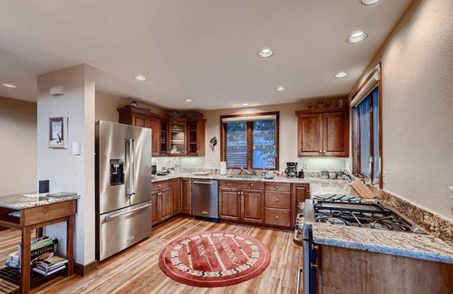 Forest Hills House | Ullr Haus: EV Enabled, Private Hot Tub, Mountain Views, Foosball, Sauna