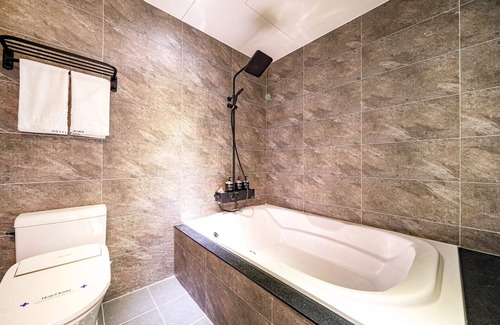Ulsan Hotel | Ulsan Yeongnam Alps King Motel
