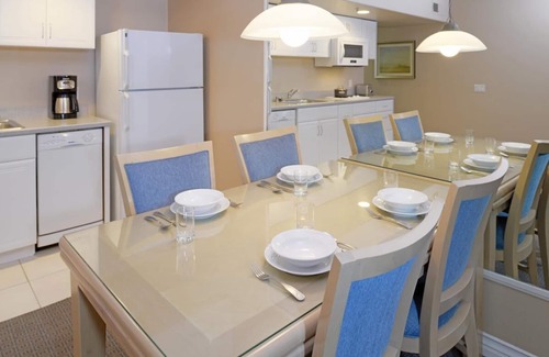 Capistrano Beach Resort | Ultimate Beach Vacation! 2 Modern Units, Pool, Parking, Close to Pines Park