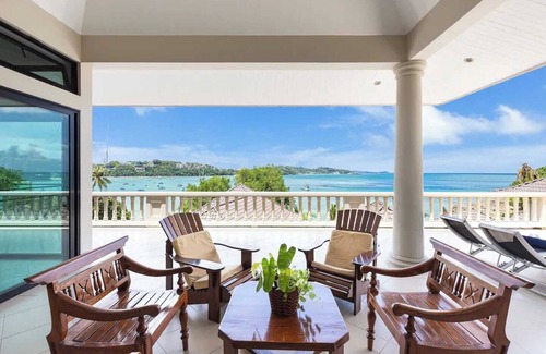 Wichit Villa | Ultimate Beachfront Panoramic Private Pool Villa