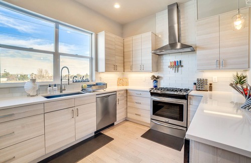 Bel Aire House | Ultimate Colorado Retreat w/Suite Style Bedrooms, Game Room and Fire Pit!