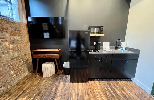 Downtown Toledo Apartment | Ultimate Downtown Location
