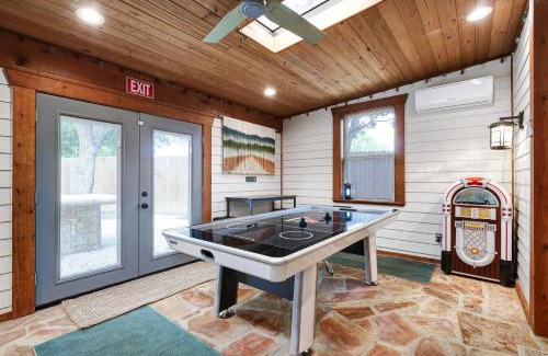 Wetmore House | Ultimate Getaway Game Room Bbq Fire Pit Office