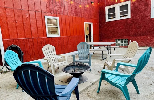 Indianapolis House | Ultimate Group Stay Ping-Pong, Firepit & Cozy Vibe, 4bdrm, 2 bath, 2 car garage