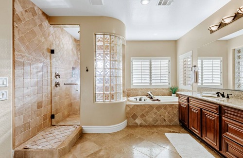 Power Ranch House | Ultimate Luxury Retreat with Pool & Billiards