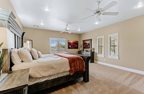 Power Ranch House | Ultimate Luxury Retreat with Pool & Billiards