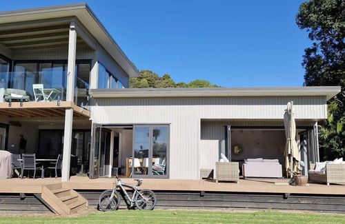 Matapouri House | Ultimate multi family getaway