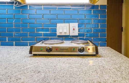 North Park City Apartment | Ultimate Park City Studio w/Pool & Hot Tub!