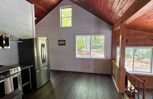 Embden Cabin | Ultimate Relaxation on Embden Pond