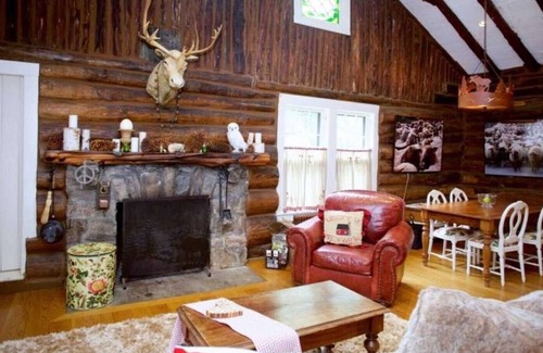 Westport House | Ultimate Vacation Home CALL REBECCA Feel Like your in the woods 2023
