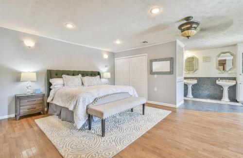 Gainesville House | Ultimate Vacation Resort Horse Ranch Farm