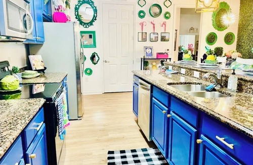 Florida Central Atlantic Coast Condo | Ultimate Vista Cay near all Theme Parks: Gated, Pools, Center Of It All