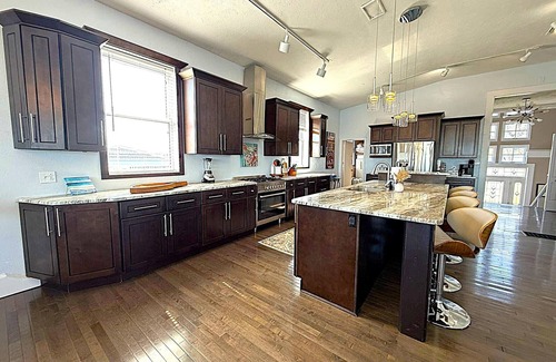 Huron House | Ultimate Waterfront Home w/Cottage & Beach-9bdrms