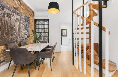 Ultimo House | Ultimo l Renovated 2 Bedroom House With Rooftop Balcony