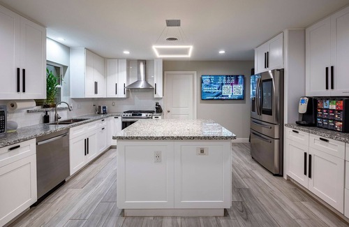 Willow Meadows/Willowbend Area House | Ultra high tech smart home in quiet neighborhood located in Houston.