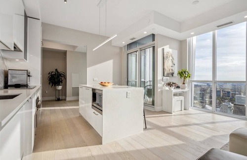 Yorkville Apartment | ULTRA LUX YORKVILLE PENTHOUSE COLLECTION - WALK THE BEST OF TORONTO