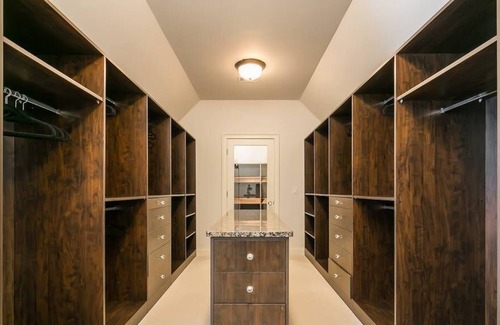 Atlanta House | Ultra Luxurious Cul De Sac Executive, Family Home.