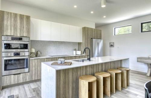 La Conception Ski Chalet | Ultra Luxurious Modern Oasis Private Spa Sauna