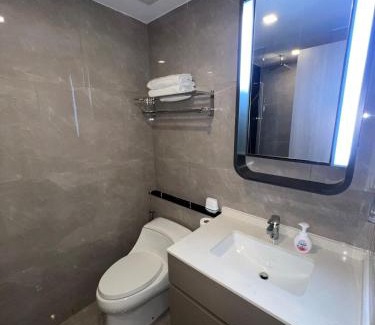 Rama 9 Apartment | Ultra luxury 1BR Condo MRT Asoke