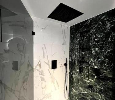 Molndal Apartment | Ultra lyx lägenhet/Nedrevåning
