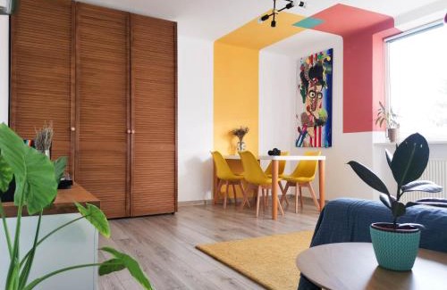 Bacau Apartment | Ultracentral cozy art apartment