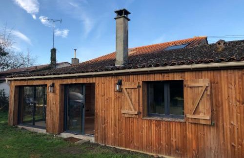 Saint-Laurent-de-Medoc House | Uluwatu - cottage cosy