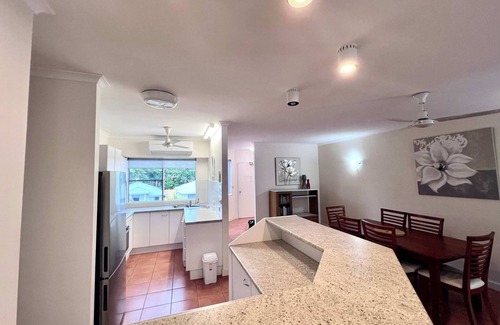 Wongaling Beach Apartment | Ulysses 10 ~ Ocean & Dunk Island Views