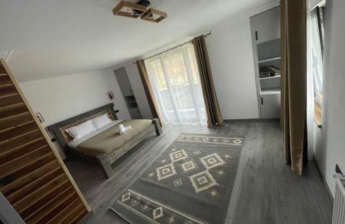 Sarasau House | Umbra Cetății