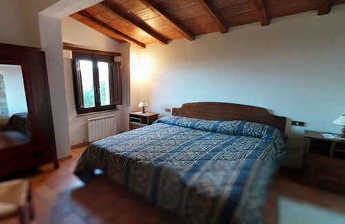 Piegaro Other | UMBRIA - BEAUTIFUL FARMHOUSE NESTLED IN THE HILLS
