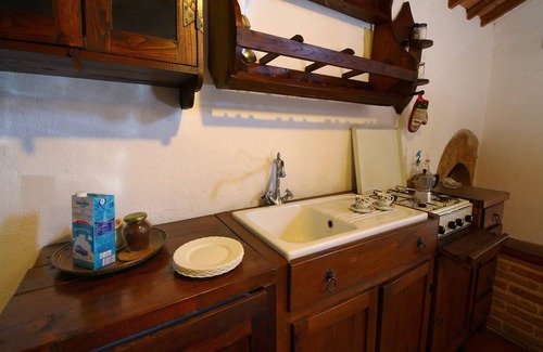 Barattano Other | Umbria’s Poolside Charm
