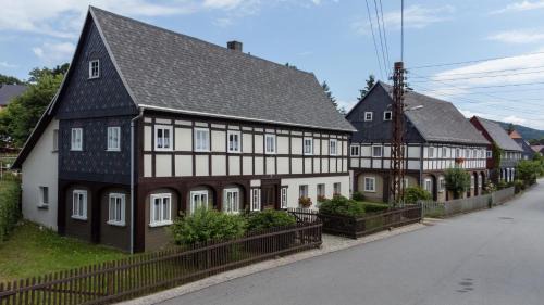 Grossschoenau House | Umgebindehaus an der Mandau