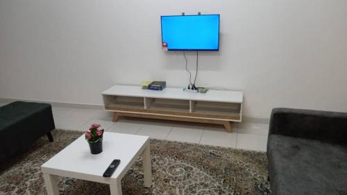 Ijok House | Umi Homestay, Laman Haris