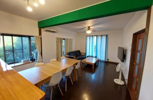 Miyazaki House | UMICHIKA AOSHIMA - Private house 一棟貸し