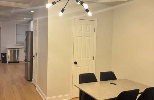 Downtown Baltimore House | UMMC, Stadiums, Convention Center - 2Bed2.5 Bath Ensuite