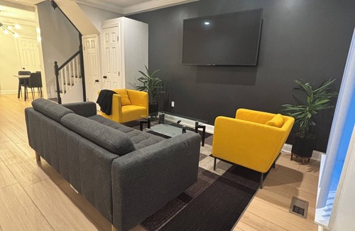 Downtown Baltimore House | UMMC, Stadiums, Convention Center - 2Bed2.5 Bath Ensuite