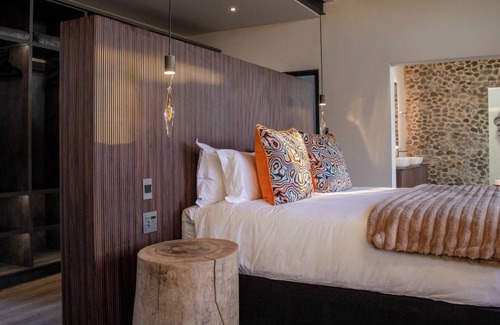 Moses Kotane Resort | Umoya Safari Lodge