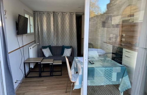 Francueil Apartment | Un air de détente Charmant studio indépendant avec courette
