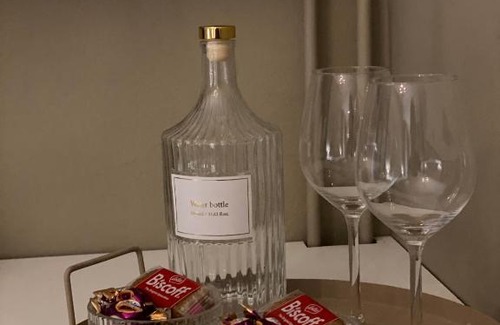 Saint-Aquilin-de-Pacy Bed & Breakfast | UN COCON EN VILLE - chambre SPA chic et élégante