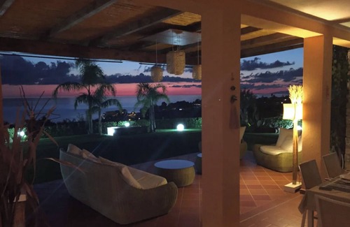 Cucco-Riviere House | Un'oasi di Relax sul Mare, di Fronte All'isola di Cirella!